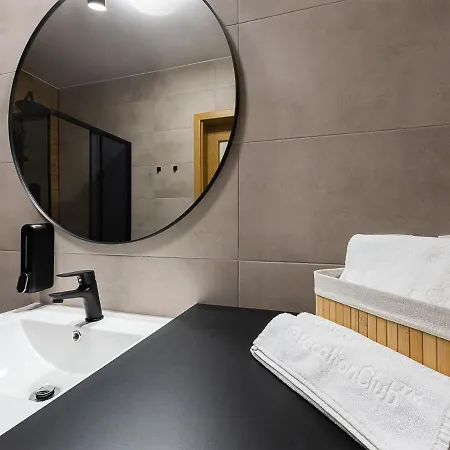 Апартаменты Vacationclub - Olymp 502 *